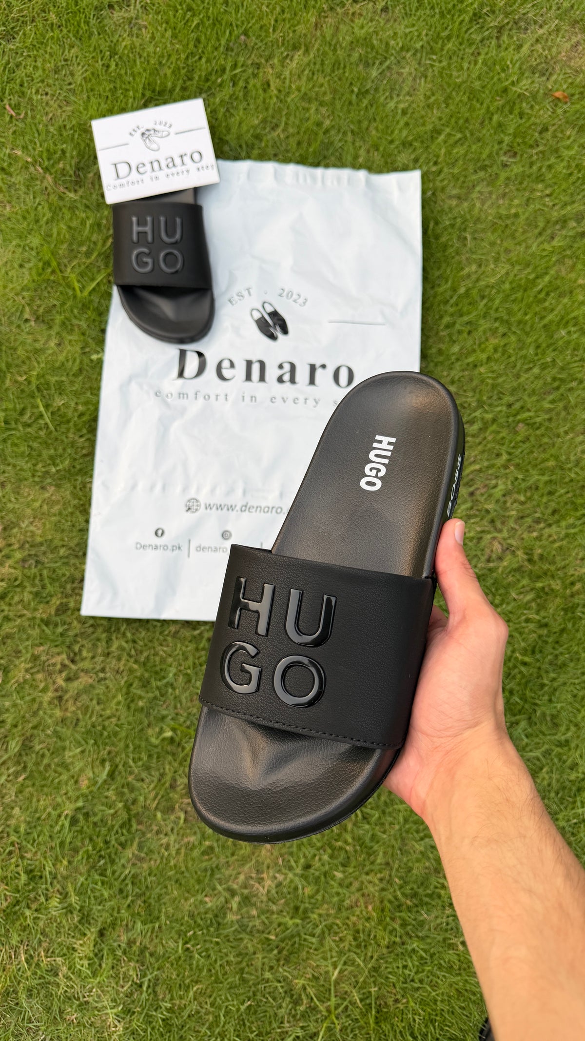 BLACK HU-GO Slides