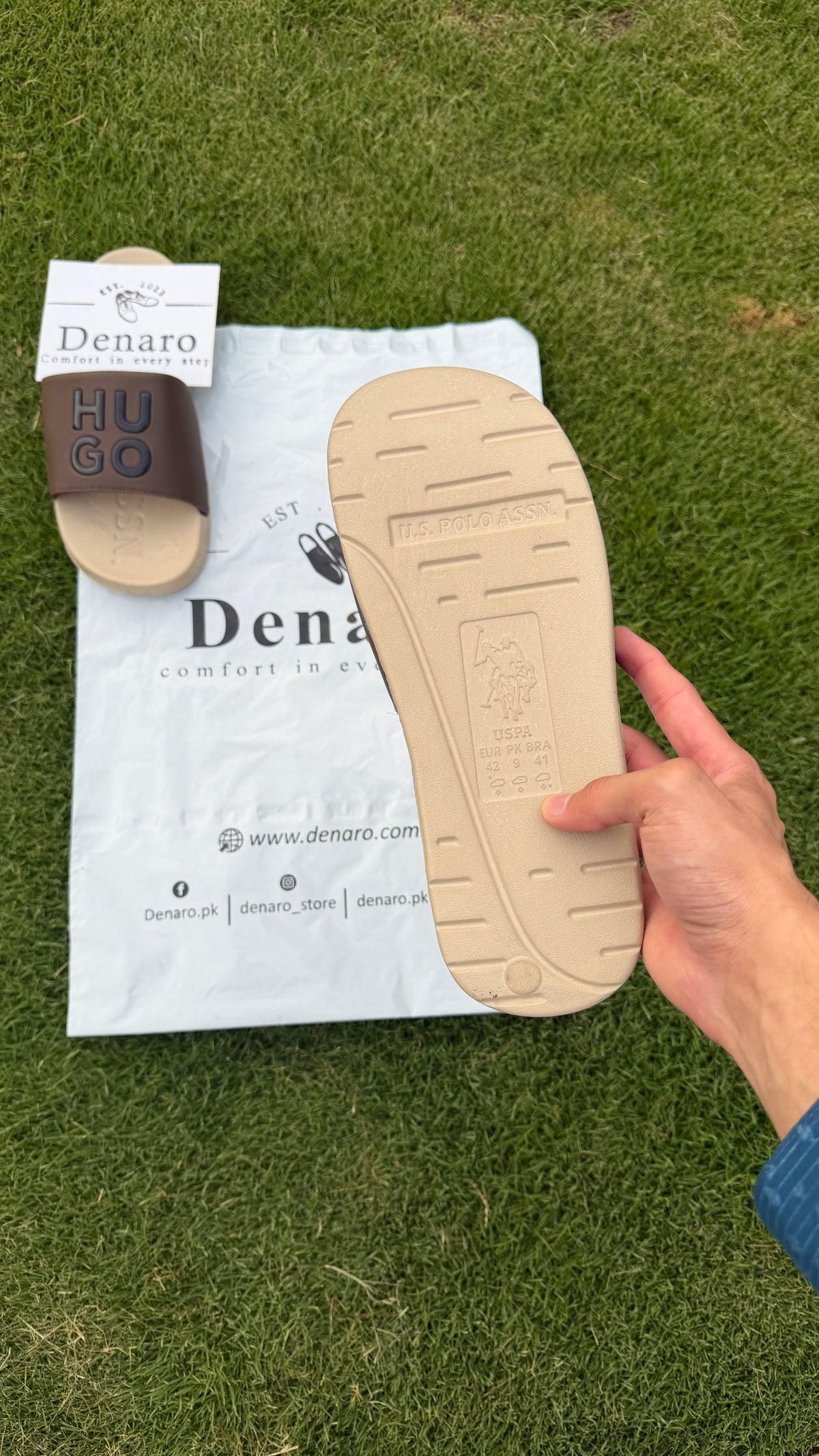CREAM BEIGE HU-GO Slides