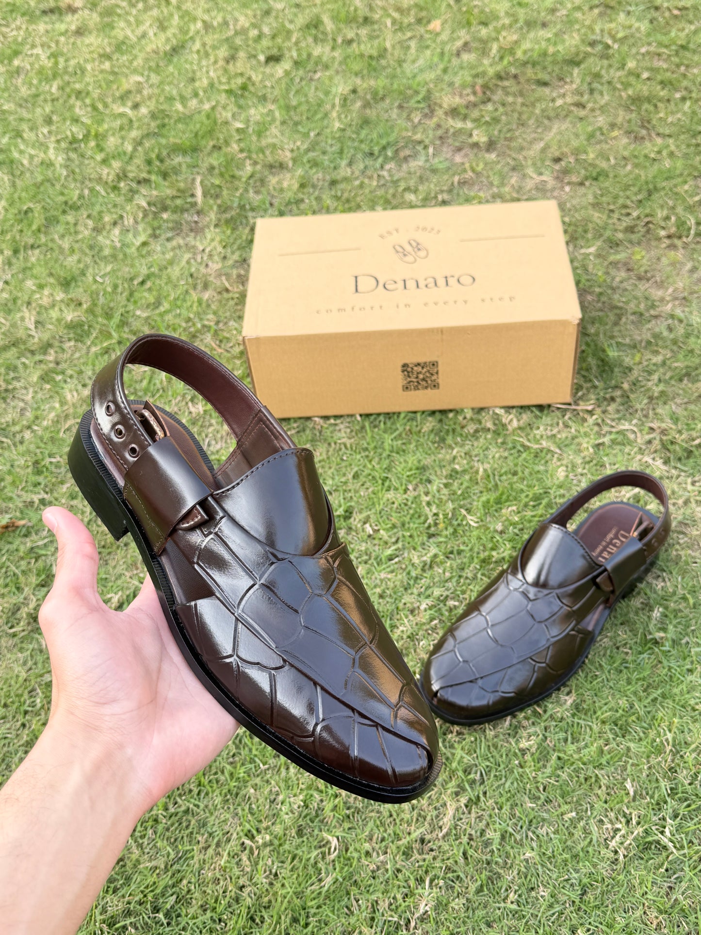 K-2002 DARK BROWN CROC KHERI
