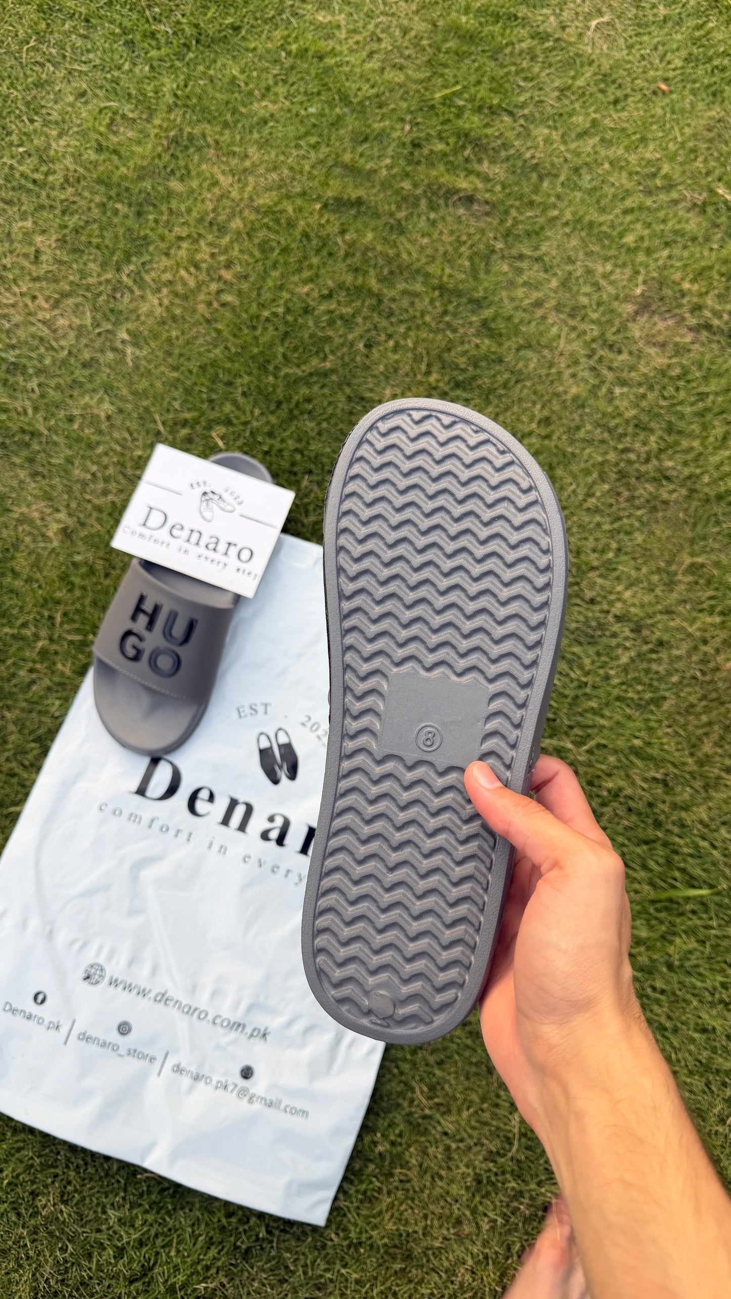 GREY HU-GO Slides